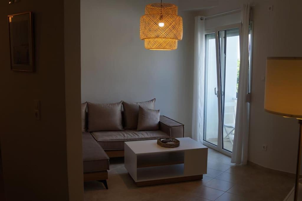 Central Delight Chalkida Ngoại thất bức ảnh
